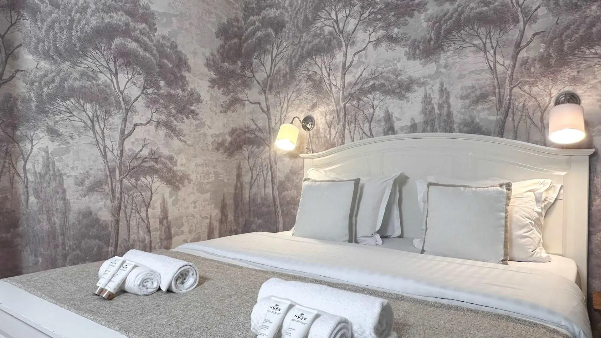 Modern & Spacious Near Le Marais Paris
