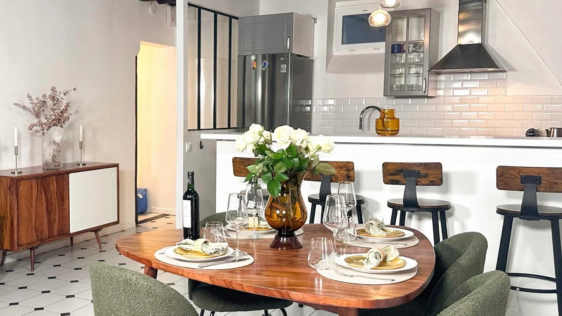 Modern & Spacious Near Le Marais *