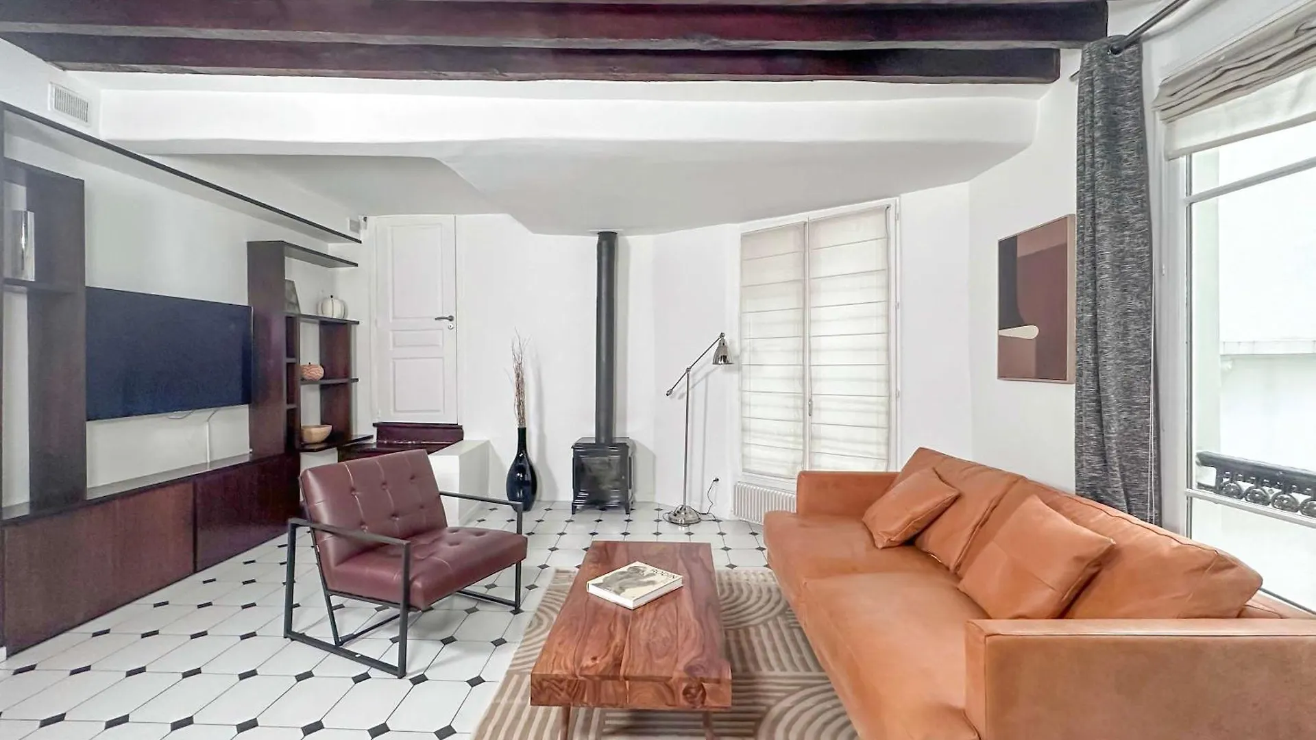 Modern & Spacious Near Le Marais *