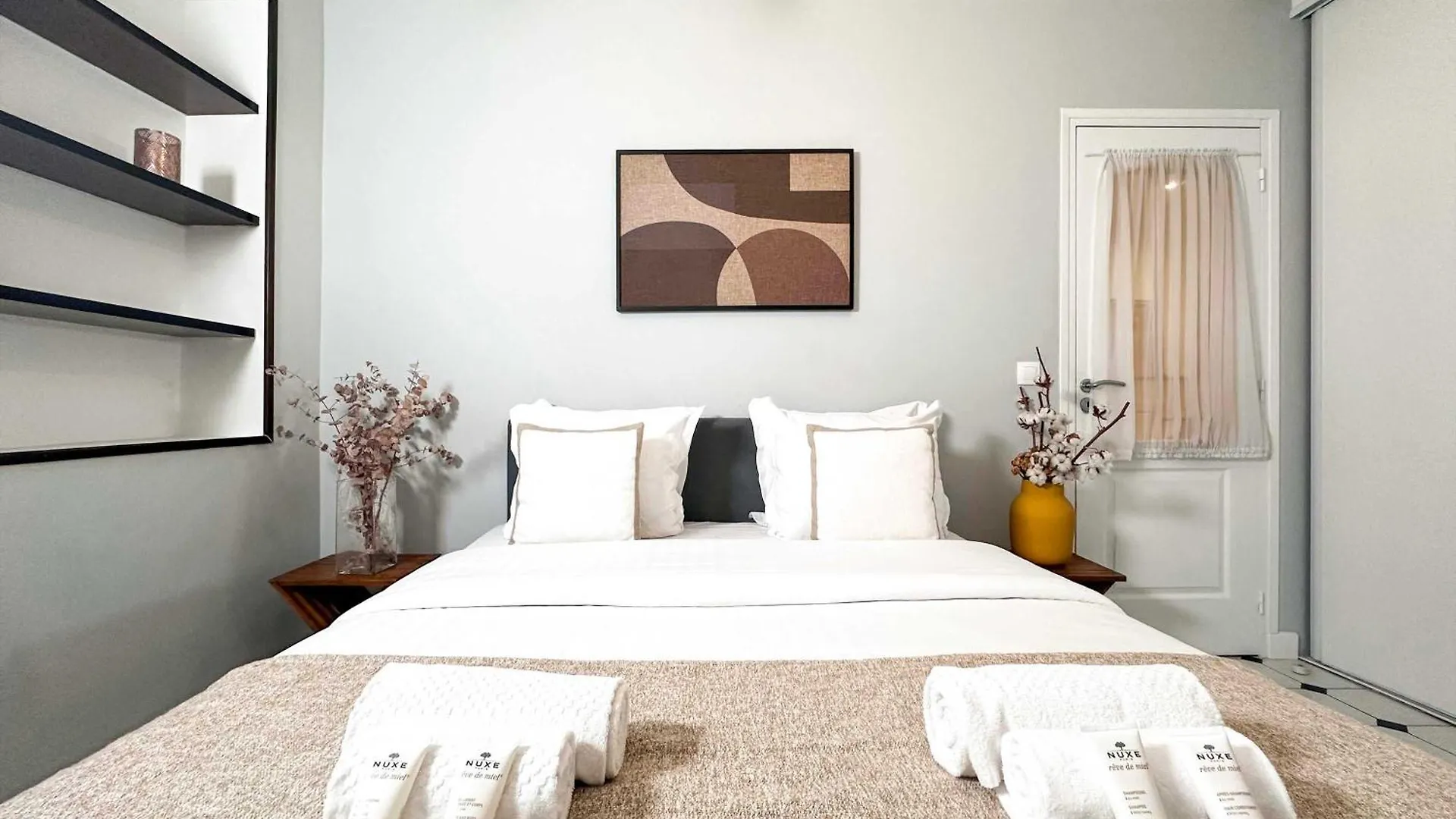 아파트 Modern & Spacious Near Le Marais 파리